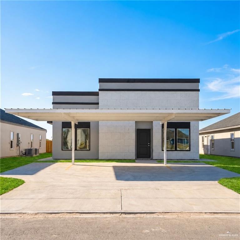 Multi-family home at 10914 27th Street, McAllen, Texas