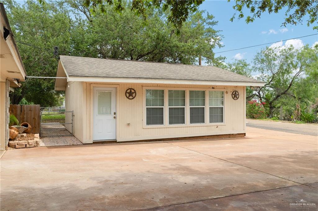 Photo 14 of 812 Mayberry Boulevard