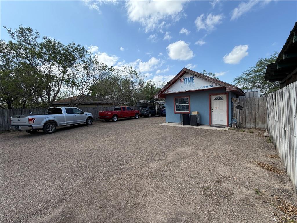 Photo 4 of 206 Dicker Drive